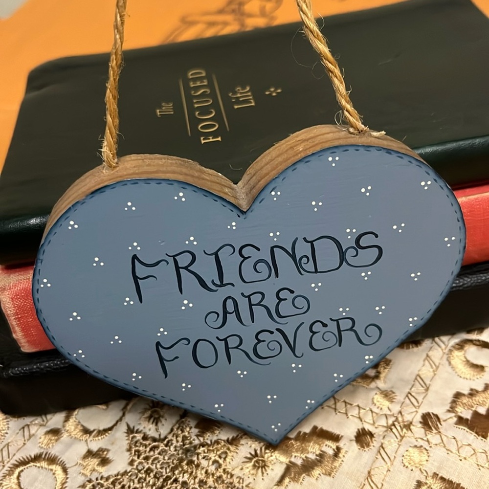 “Friends” Decor Bundle - Picture 5 of 9